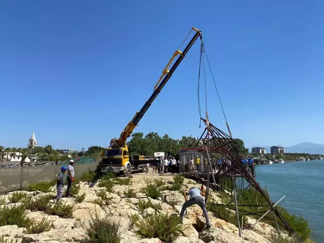 Antalya'da kaçak konteynerlerin kaldırılması için çalışmalar başladı