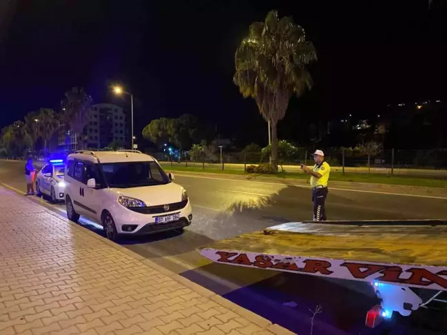 Antalya'da Yabancı Uyruklu Kadına Şiddet Uygulayan Şahıs Polis Ekiplerine Mukavemet Etti