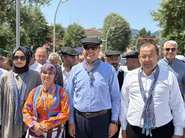 Düzce'de Kardüz Yaylası Kadırga Şenlikleri Otçu Göçü Yürüyüşüyle Başladı