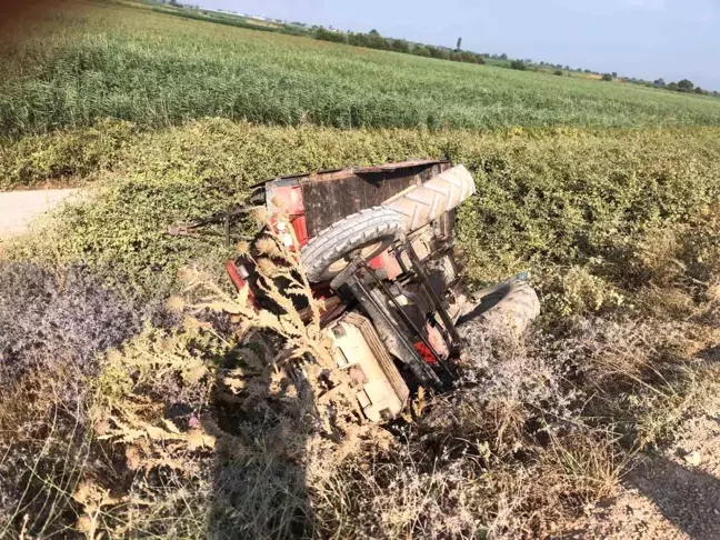 Bursa'da mevsimlik işçileri taşıyan traktör devrildi: 1 ölü, 4 yaralı