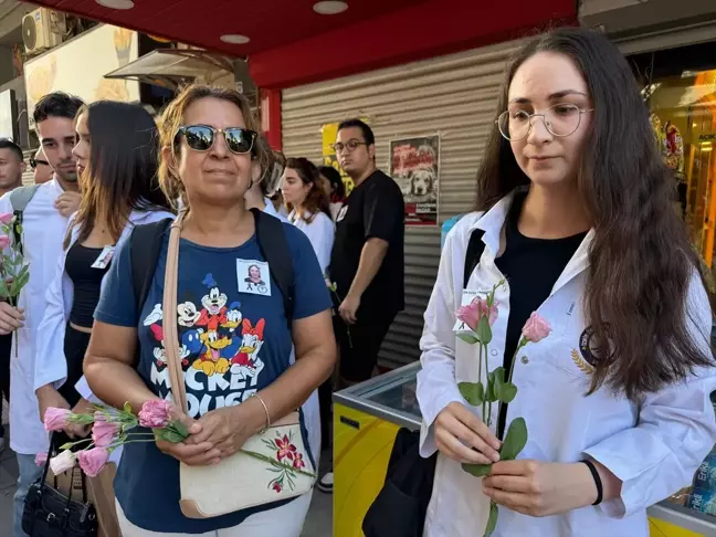 İzmir'de elektrik akımına kapılarak ölen Özge Ceren Deniz için okul arkadaşlarından anlamlı eylem