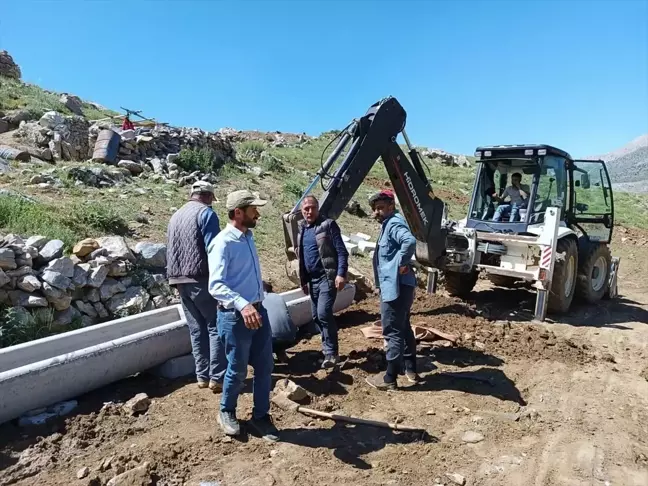 Doğanşehir ilçesinde yaylalara hayvanlar için sulaklar yerleştirildi