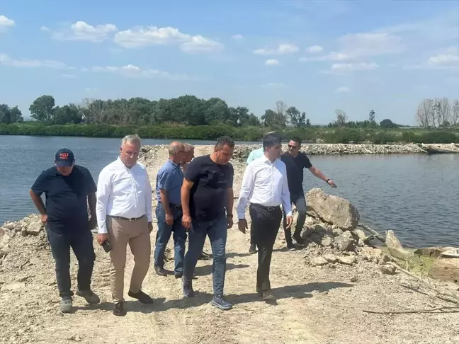 Edirne'de Meriç Nehri'ne set yapıldı