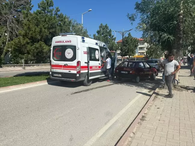 Akşehir'de Otomobil Çarpışması: 1 Yaralı