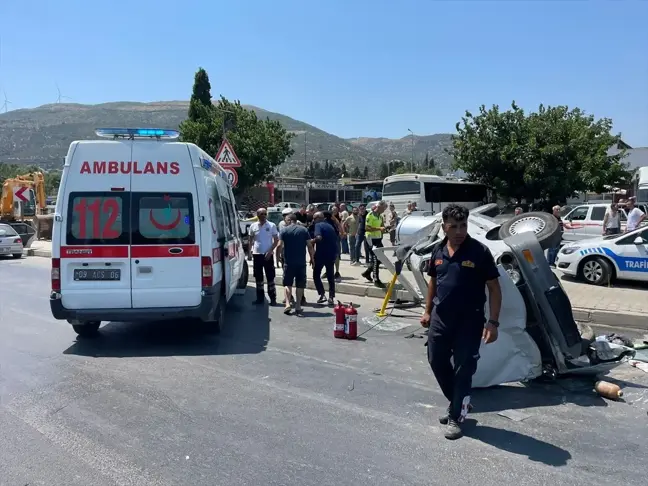 Aydın'ın Söke ilçesinde otomobil devrildi, 1 kişi yaralandı