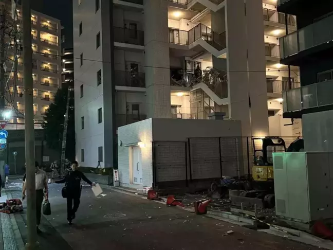 Japonya'da Apartman Dairesinde Patlama: 8 Yaralı