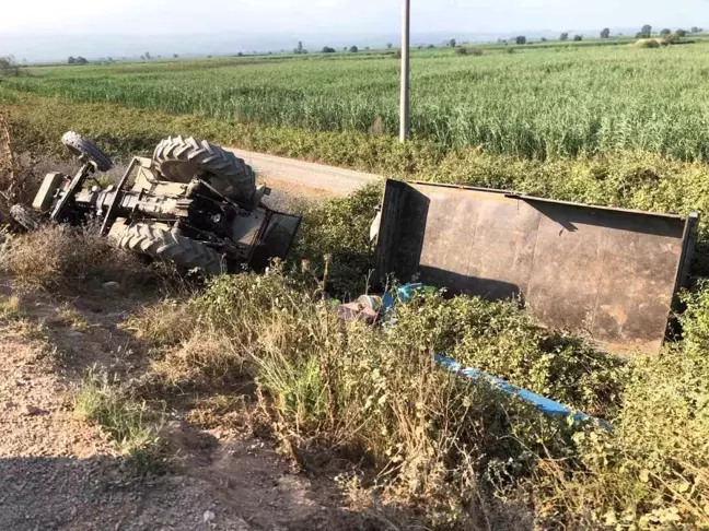 Bursa'da mevsimlik işçileri taşıyan traktör devrildi, 2 kişi hayatını kaybetti