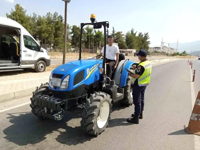 Gaziantep'te Traktör ve Minibüs Sürücülerine Denetim