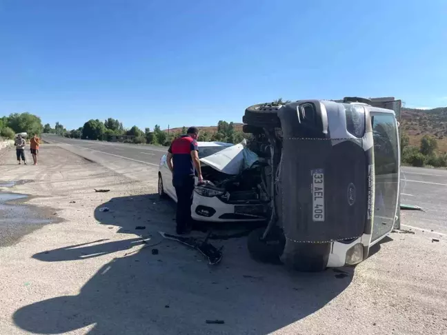 Bingöl-Diyarbakır Karayolunda Trafik Kazası: 2 Kişi Yaralandı