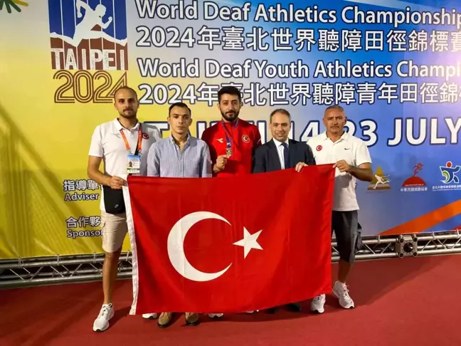 Alperen Akbulut Dünya İşitme Engelliler Atletizm Şampiyonası'nda 3. oldu