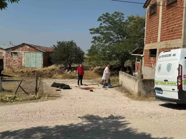 Uşak'ın Ulubey ilçesinde silahlı kavga: 1 ölü, 1 ağır yaralı