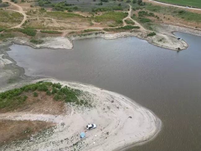 Tekirdağ'da Türkmenli Göleti'nin su seviyesi düştü