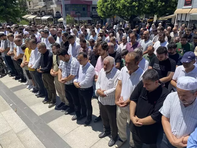 Adana, Mersin, Hatay ve Osmaniye'de İsmail Heniyye'ye tepki gösterildi