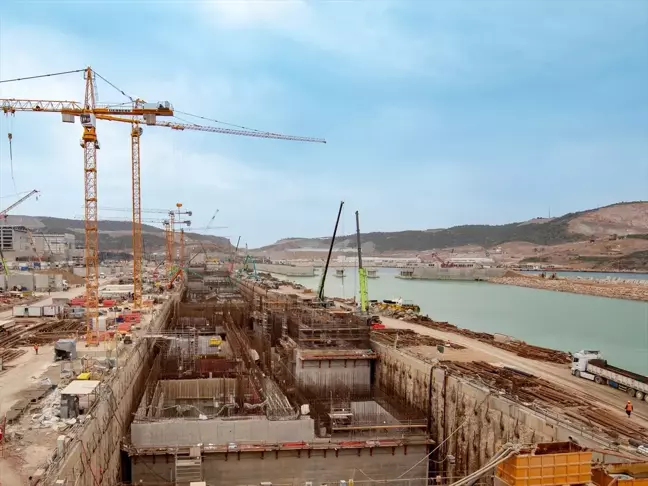 Akkuyu Nükleer Güç Santrali'nde üçüncü ünitenin pompa istasyonunun temel plakası tamamlandı