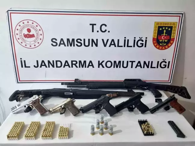 Samsun'da Silah Ticareti Operasyonu: Ruhsatsız Tabanca ve Av Tüfeği Ele Geçirildi