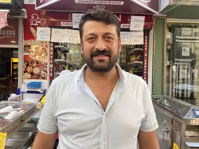 Mersin'de Kadın, İş Yerlerindeki Ürünleri Dağıtarak Kaçtı