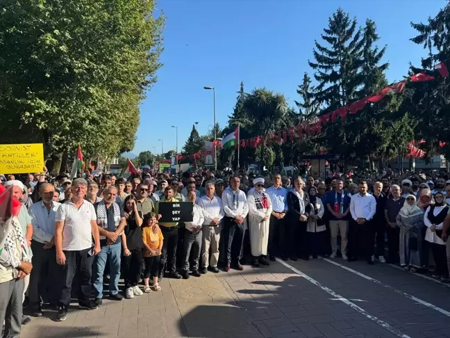 İsmail Heniyye için Sakarya'da yürüyüş düzenlendi