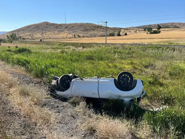 Sivas'ın Şarkışla ilçesinde 3 ayrı trafik kazası: 4 yaralı