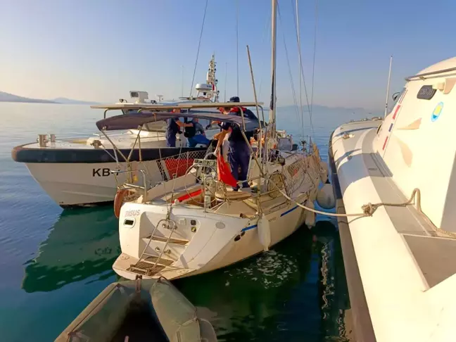 Aydın'ın Didim ilçesi açıklarında yelkenli tekne içerisinde 31 düzensiz göçmen yakalandı