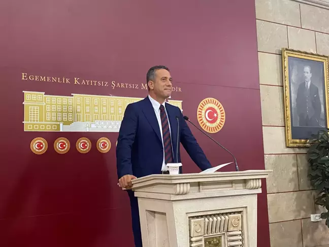 CHP Grup Başkan Vekili Ali Mahir Başarır, TBMM Başkanlığı'nın Anayasa Mahkemesi kararını görüşmek için Genel Kurulu toplantıya çağırmasını eleştirdi