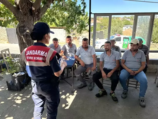 Aydın'da Jandarma Yangın Risklerine Karşı Vatandaşları Bilgilendirdi