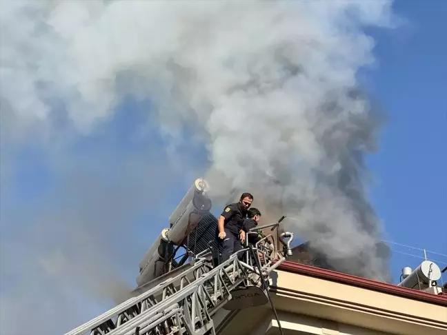 Fethiye'de çıkan yangın söndürüldü, kiracı aranıyor