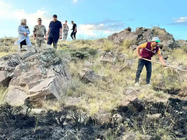 Nemrut Kalderası'nda çıkan yangında 7 dekarlık alan kül oldu