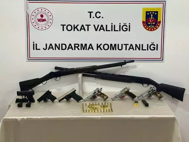 Tokat'ta silah ve uyuşturucu operasyonunda 4 şüpheli tutuklandı