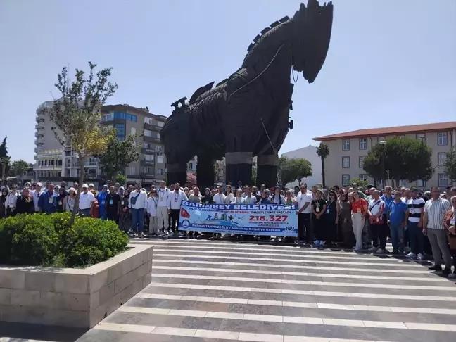 Şahinbey Belediyesi, Gaziantep'ten Çanakkale'ye 200 Bin Kişiyi Götürdü