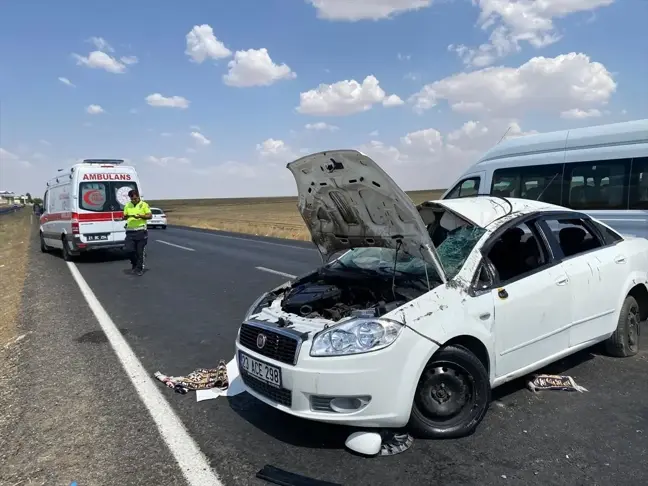 Diyarbakır'da otomobil devrildi: 6 yaralı