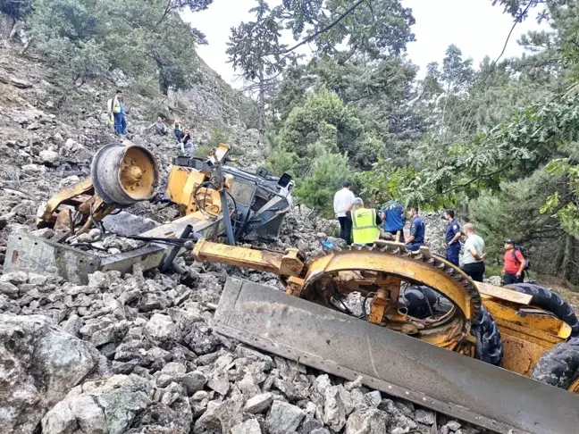 İş Makinesi Uçuruma Yuvarlandı: Operatör Hayatını Kaybetti