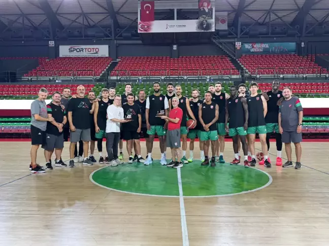 Karşıyaka Basketbol Takımı İç ve Dış Transferlerini Tamamladı