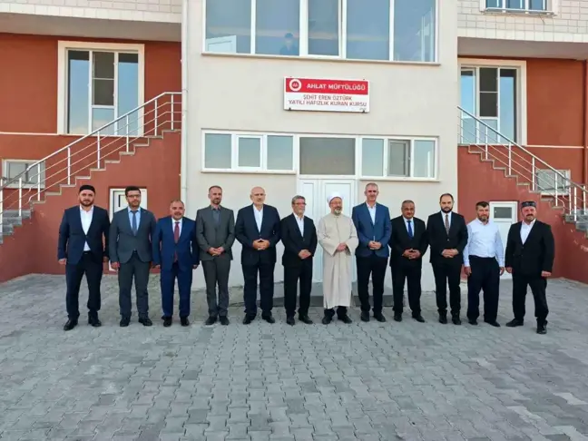 Diyanet İşleri Başkanı Ali Erbaş, Ahlat'ta Şehit Eren Öztürk Külliyesi'ni ziyaret etti