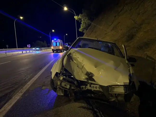 Bilecik'te araç su kanalına düştü, 2 kişi yaralandı