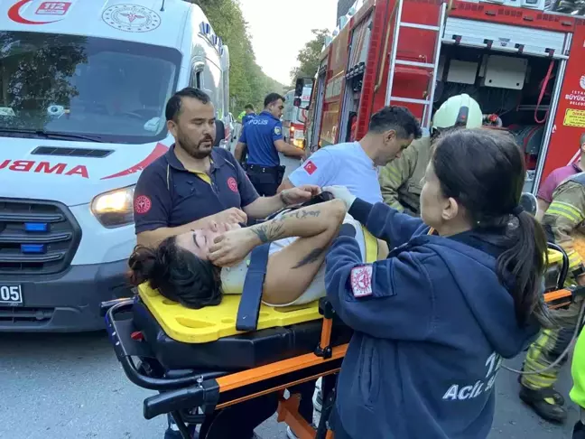 İstanbul Eyüpsultan'da Otomobil Ormanlık Alana Uçtu: 2 Yaralı