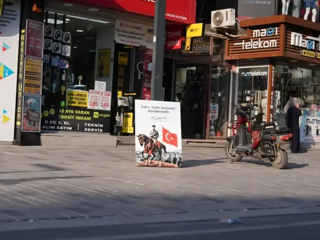 Düzce'de Atatürk ve Türk bayrağı fotoğrafı düzeltildi