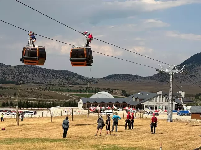 Isparta'da Davraz Kayak Merkezi'nde kurtarma tatbikatı yapıldı