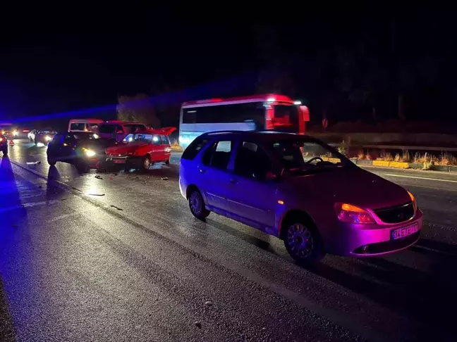 Manavgat'ta Zincirleme Trafik Kazası: 1 Yaralı