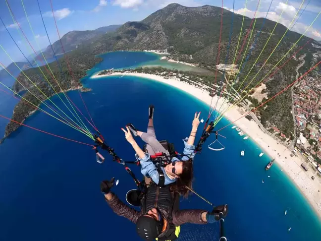 Fethiye Babadağ, Yamaç Paraşütü Tutkunlarının Buluşma Noktası Olmaya Devam Ediyor