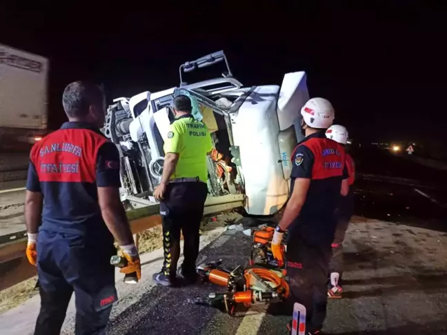 Şanlıurfa'da Yakıt Tankeri Devrildi, Sürücü Hayatını Kaybetti