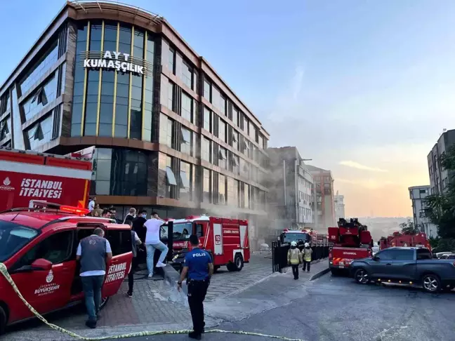 İstanbul Güngören'de Kumaş İmalathanesinde Yangın Çıktı