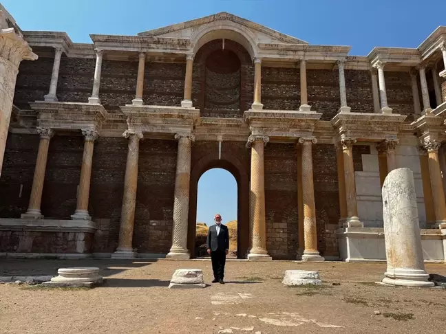 Sardes Antik Kenti ve Bin Tepeler Lidya Tümülüsleri'nin UNESCO Adaylığı Ülke Turizmini Canlandıracak