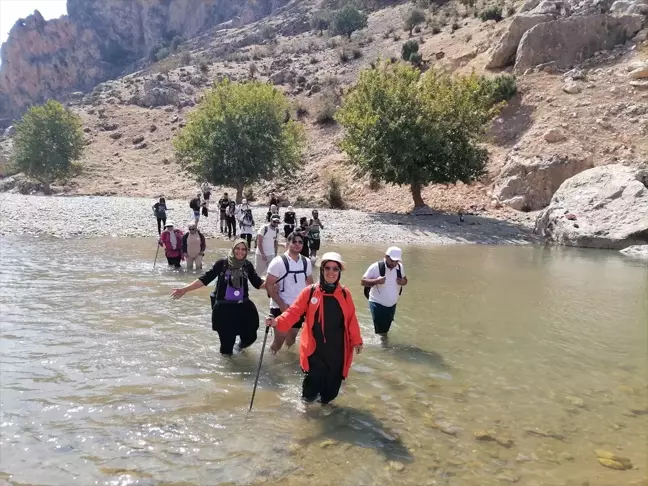 Şanlıurfa Doğaseverler Zore Kanyonu'nu Ziyaret Etti