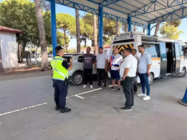 Aydın'da Huzur ve Güven Uygulaması: 12 Servis Aracı Trafikten Men Edildi