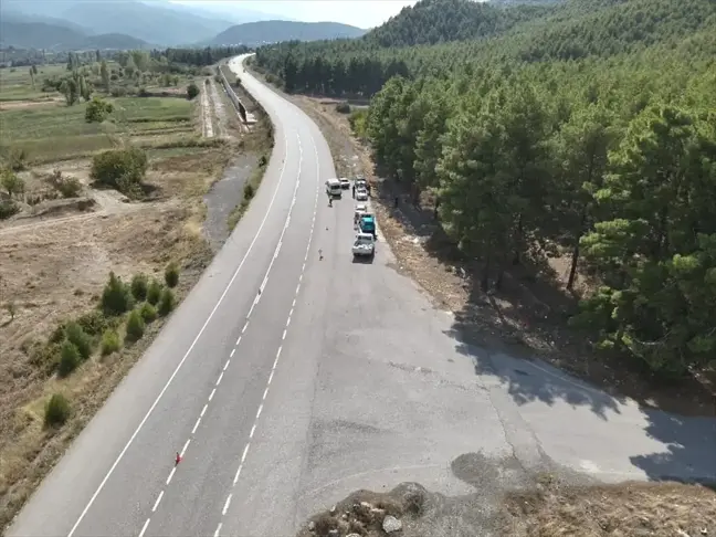 Çorum'un Kargı ilçesinde dron destekli trafik denetimi yapıldı