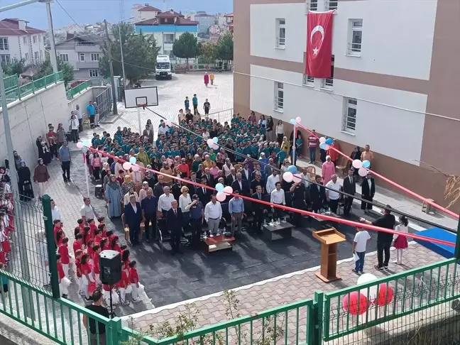 Tosya'da İlköğretim Haftası Törenle Kutlandı