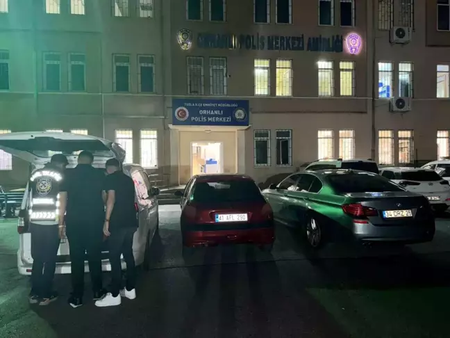 Tuzla'da düğün konvoyu yapan sürücülere trafik cezası