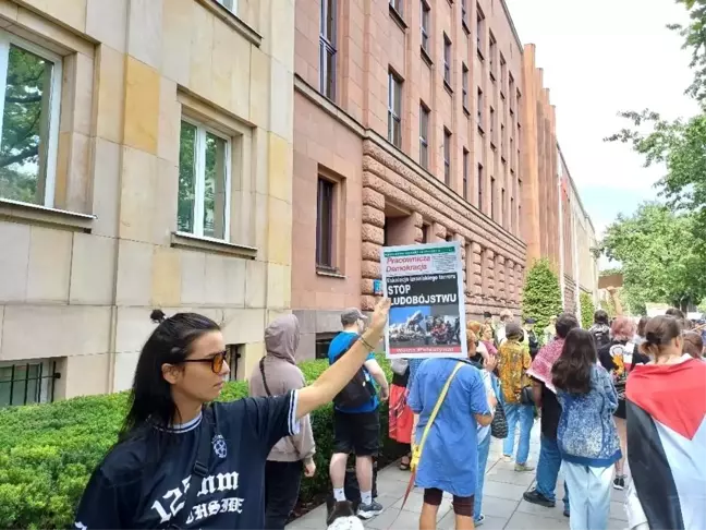 ABD Dışişleri Bakanı Blinken, Polonya'da protesto edildi