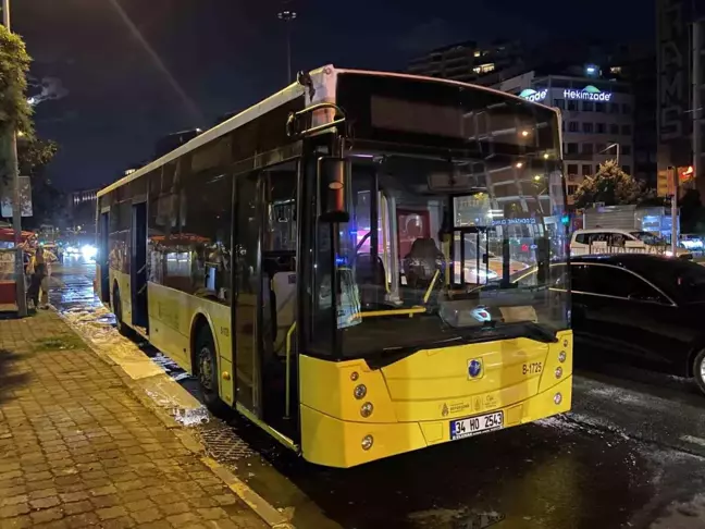 Beyoğlu'nda Halk Otobüsü Yangını: Ürün Hasar Gördü, Yaralı Yok