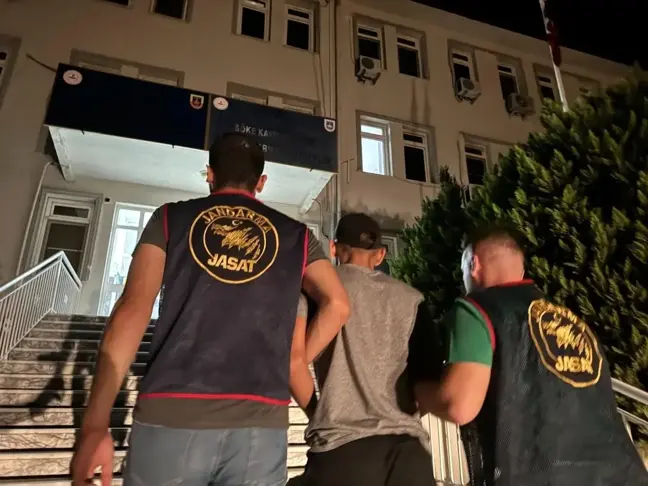 Aydın'da Aranan 2 Şüpheli Jandarma Tarafından Yakalandı